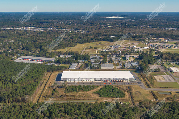 8060-commerce-air-7446