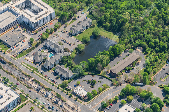 8340-n-tryon-air5870