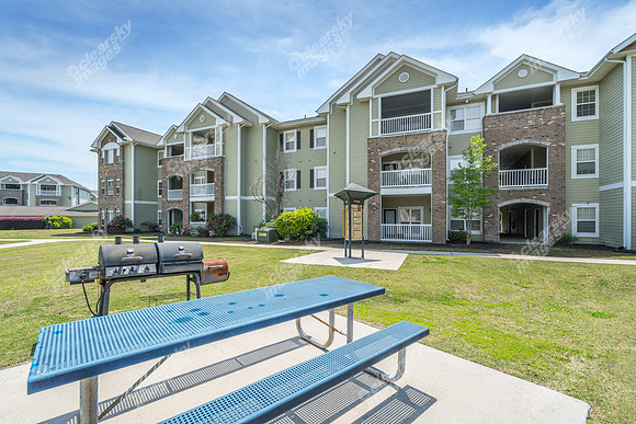 100-delaney-ext16622