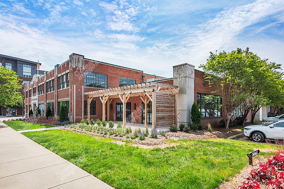 1401-w-morehead-ext4946