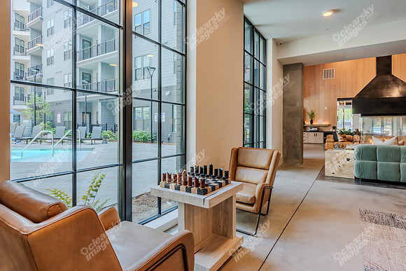 536-w-tremont-int3348
