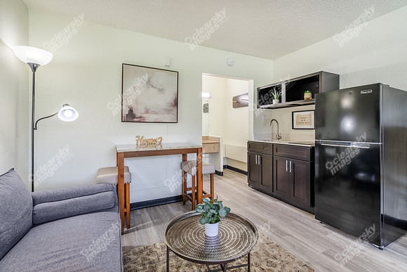 4903-market-int22570