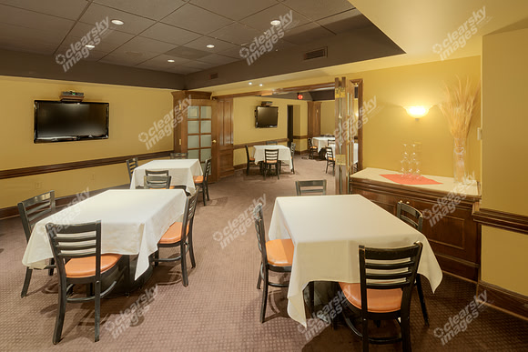 liberty-pub-195