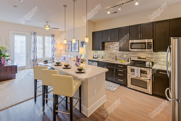 colonial-reserve-apts-09