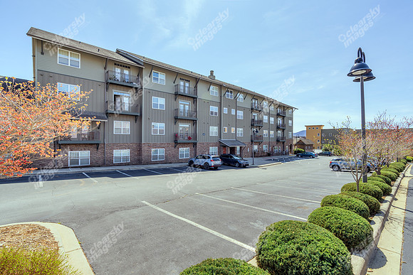 61-n-merrimon-ext0856