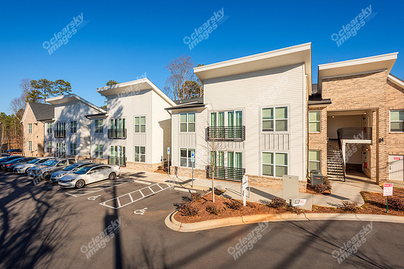3116-tryon-ext0170