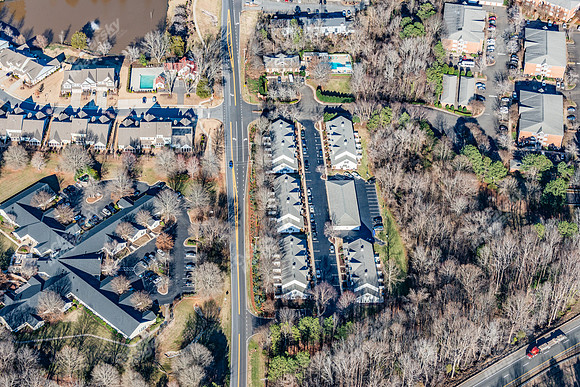 405-thomas-air1032