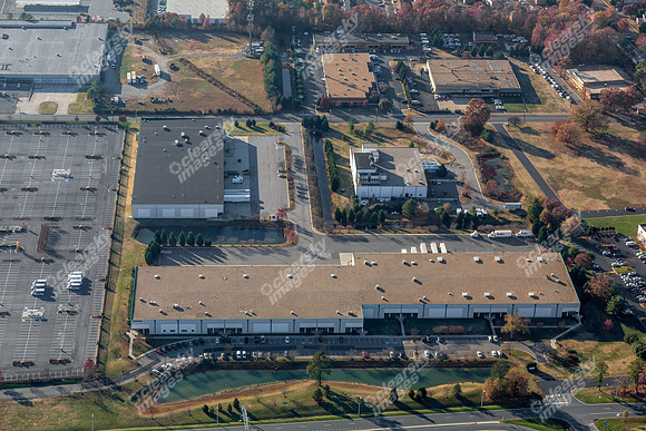 airport-center-112114-2829