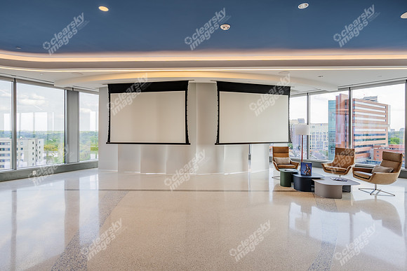 2060-peachtree-int1682