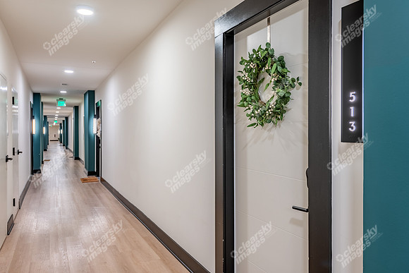 536-w-tremont-int3609