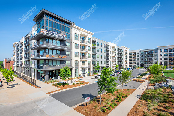 536-w-tremont-ext3002