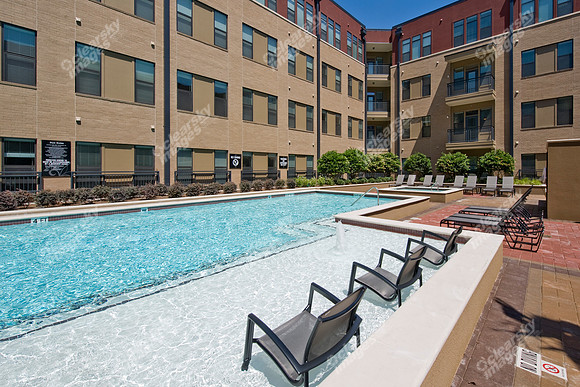 2121-mid-lane-apts-8087