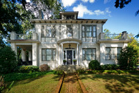 pink-house-710