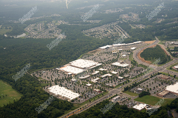rivergate-shopping-center-081614-491