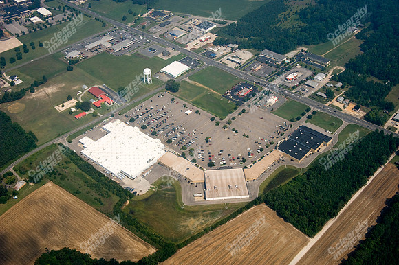 clinton-shopping-air-0711-887