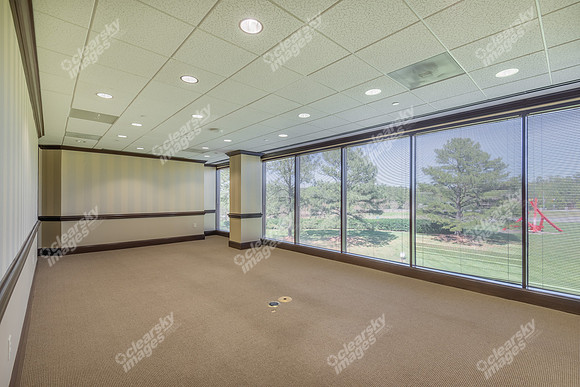 regency-park-int-3773