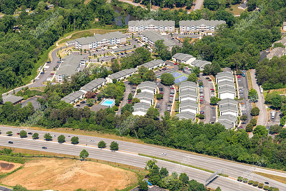 ivy-lakeside-air-8957