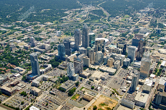 charlotte-uptown-cbd-air-081111-524