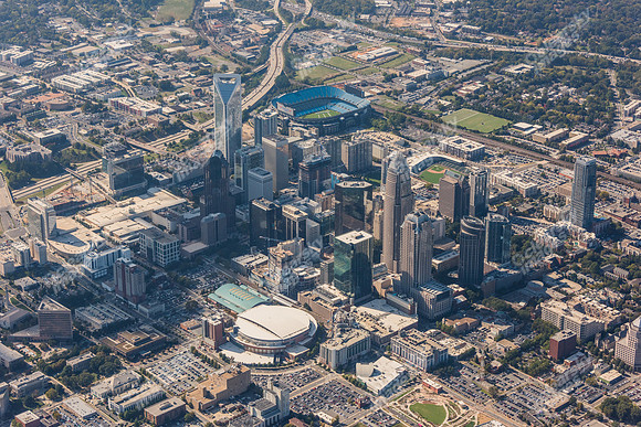 clt-cbd-uptown-101916-6949