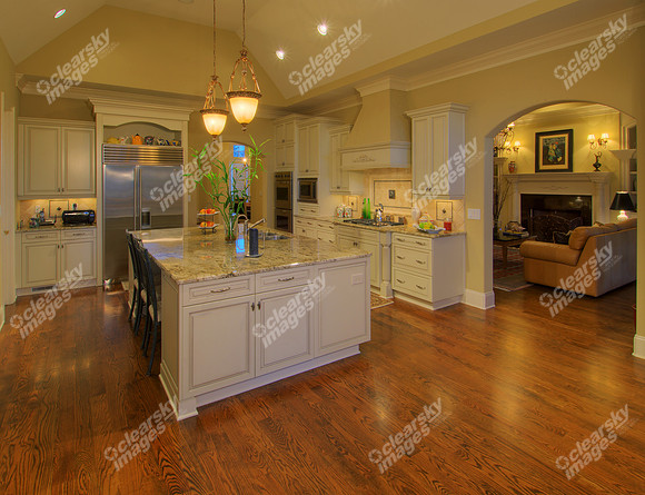 7605 Stonecroft Kitchen 01