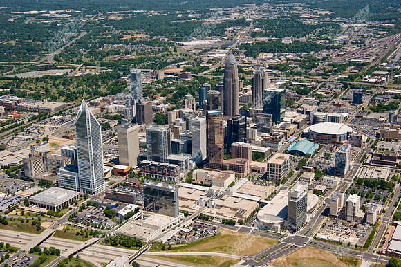 charlotte-airplane-skylines-2010-04-033