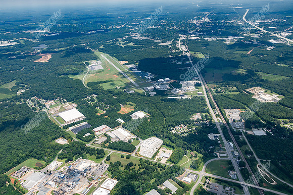 125-circle-m-air5339