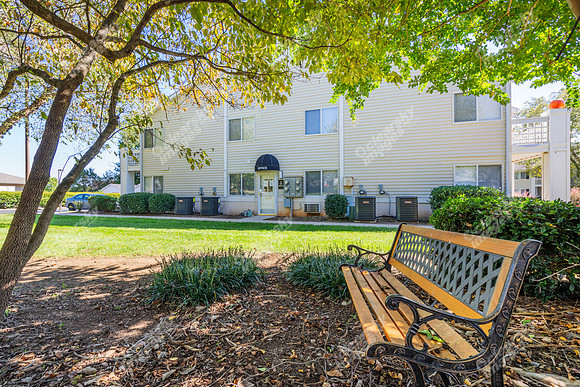 130-w-crescent-ext29471