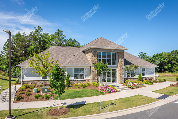 7030-parkway-ext0277
