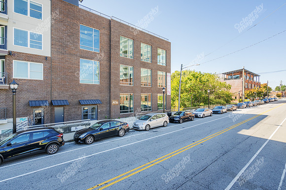 670-dekalb-ext33783