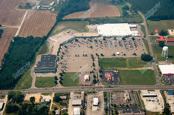 clinton-shopping-air-0711-902