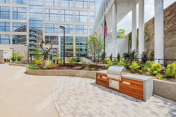 2060-peachtree-ext5964