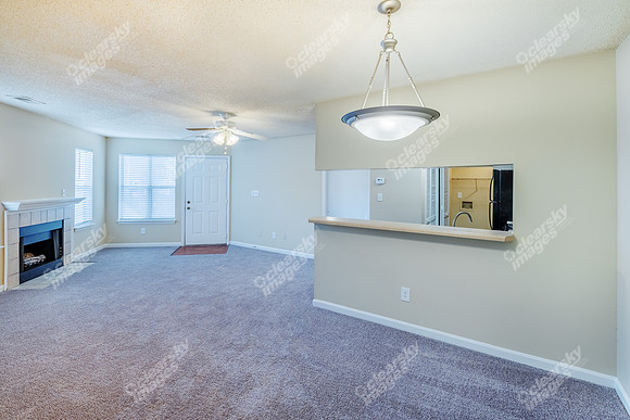 350-powell-int01589
