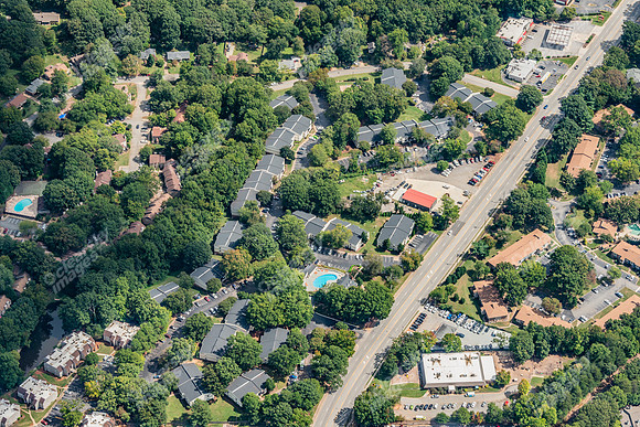 5518-w-market-air1842