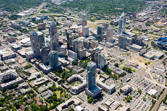 charlotte-airplane-skylines-2010-04-026