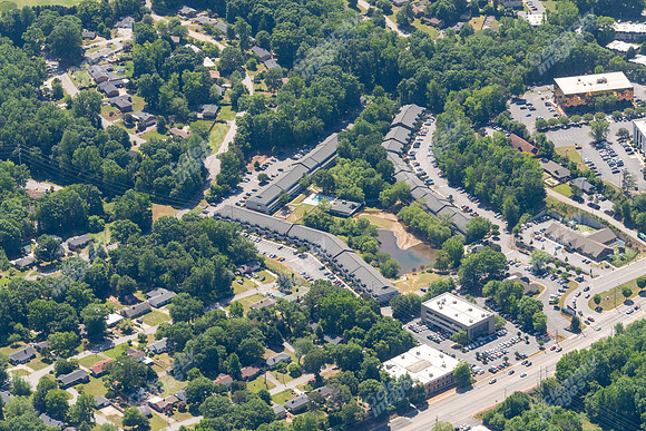 ivy-lakeside-air-8805