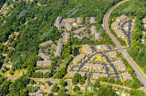 pointe-apts-560