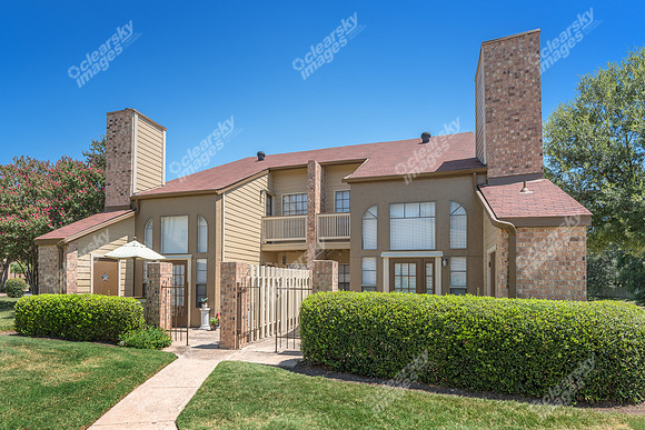 balcones-woods-apts-9595