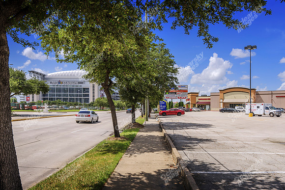 shops-3-corners-ext-4762