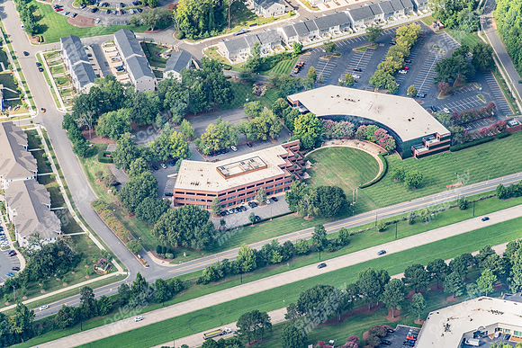4824-parkway-air1164