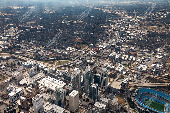 600-s-tryon-air-2392