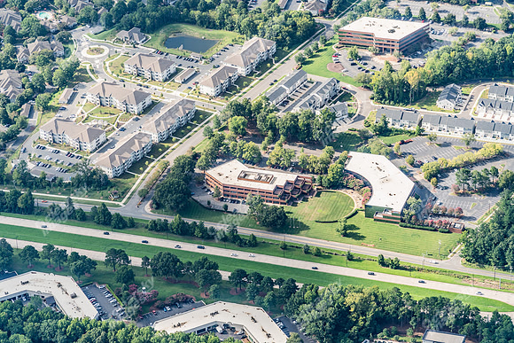 4824-parkway-air1173
