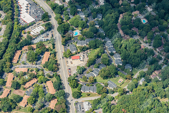 5518-w-market-air1848