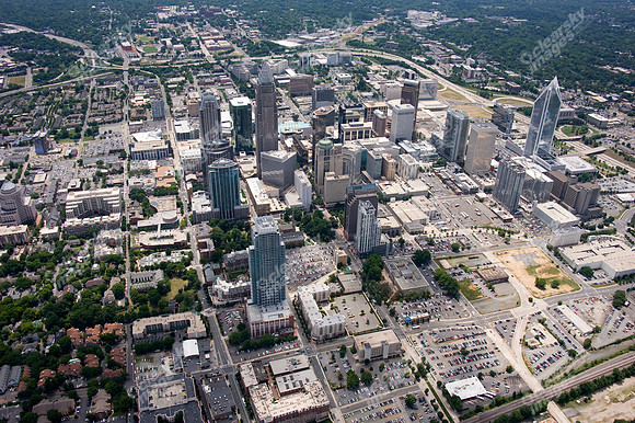 charlotte-airplane-skylines-2010-05-040