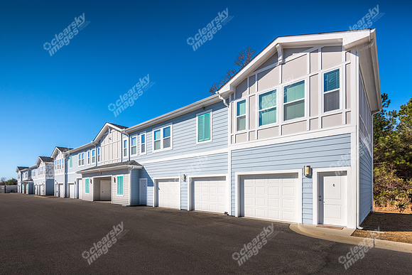 107-village-center-ext-1572