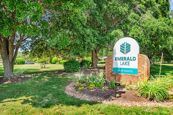 1500-emerald-ext1009