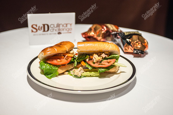 s&d-smokin-roger-01