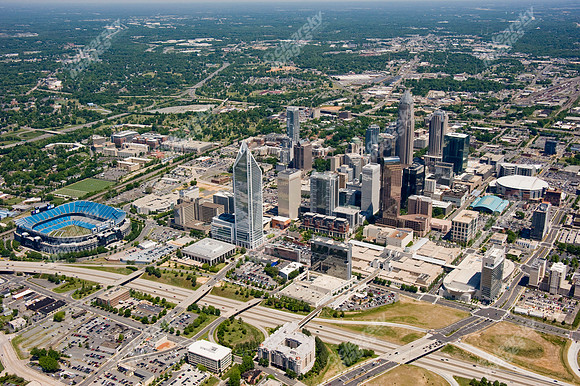 charlotte-airplane-skylines-2010-04-032