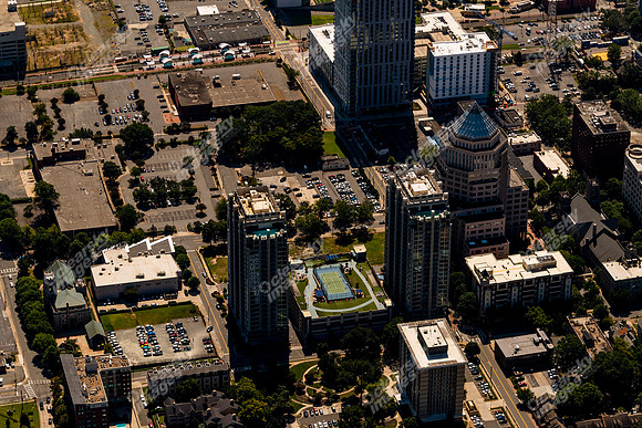 601-n-tryon-air5594