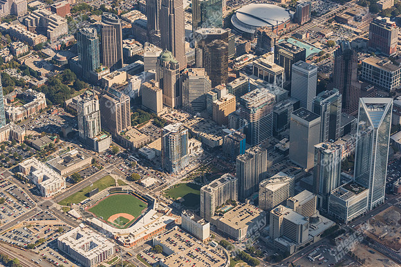 clt-cbd-uptown-101916-6982