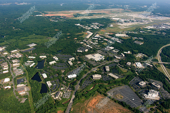 lakepointe-business-park-320